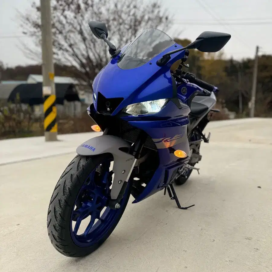 20년식 야마하 YZF-R3 6천Km 앞뒤블박2채널 짧은키로수 판매합니다