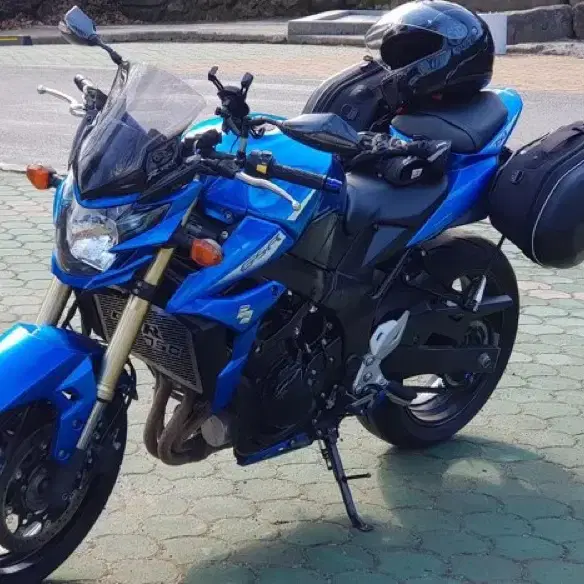 스즈키 gsr750 팔아요