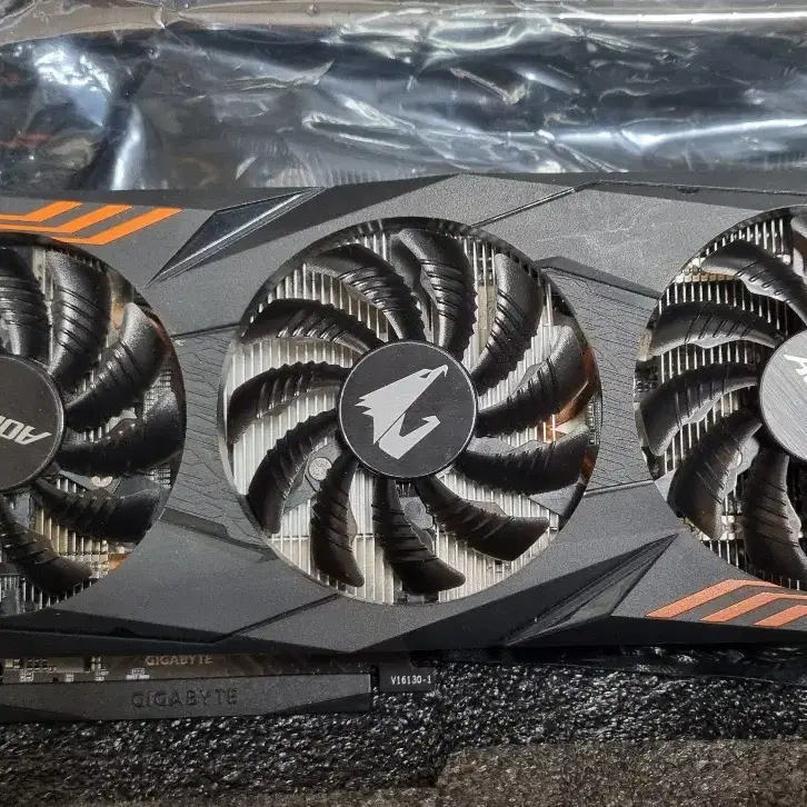 GIGABYTE GTX 1060 6GB AORUS 풀박 팝니다.