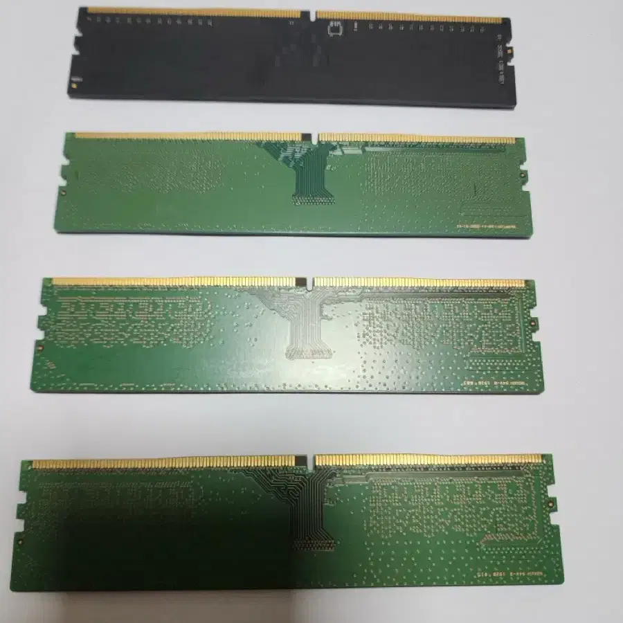 삼성메모리카드8GB DDR4 2666V 개당15000원 외산8GB DDR