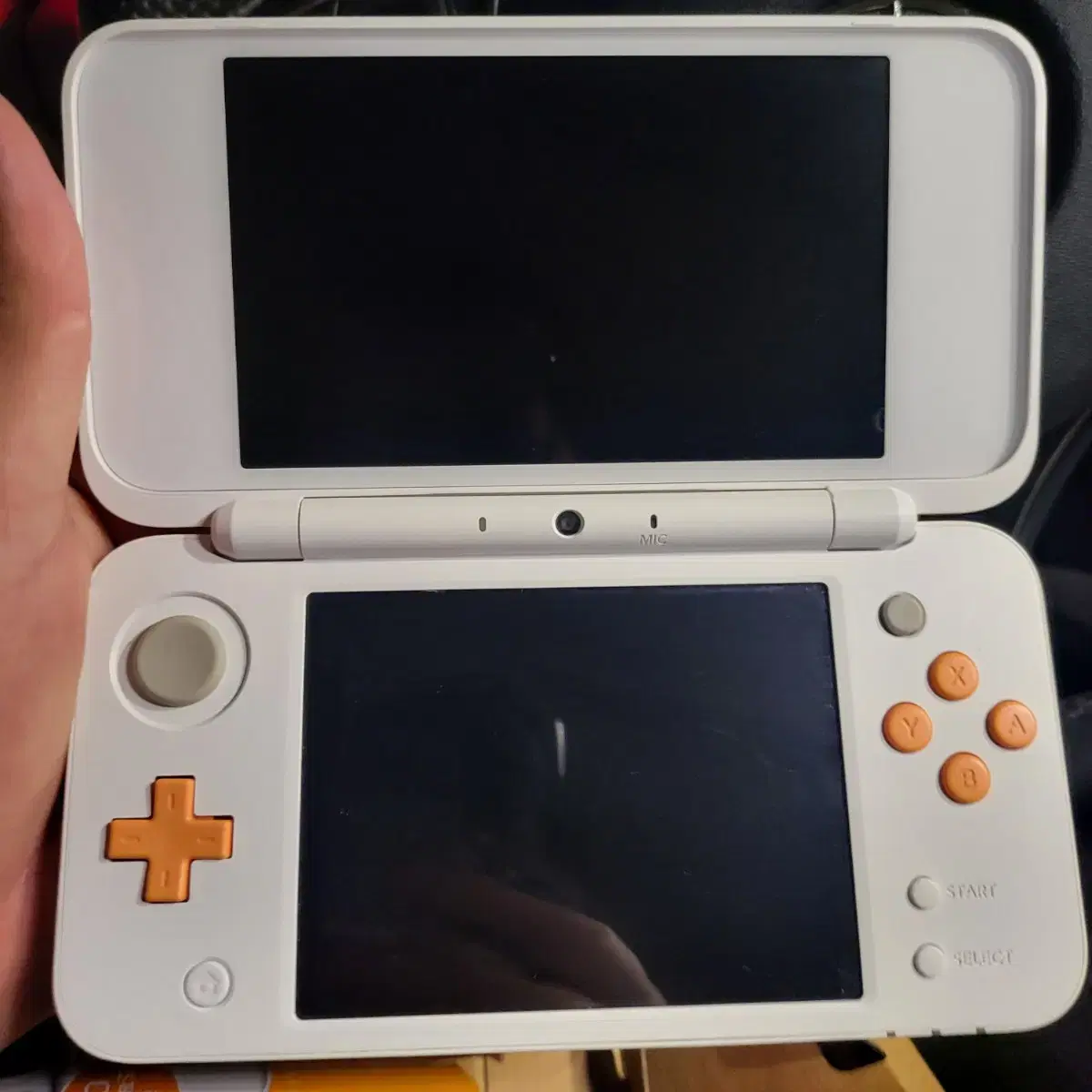 닌텐도new  2ds XL팝니다