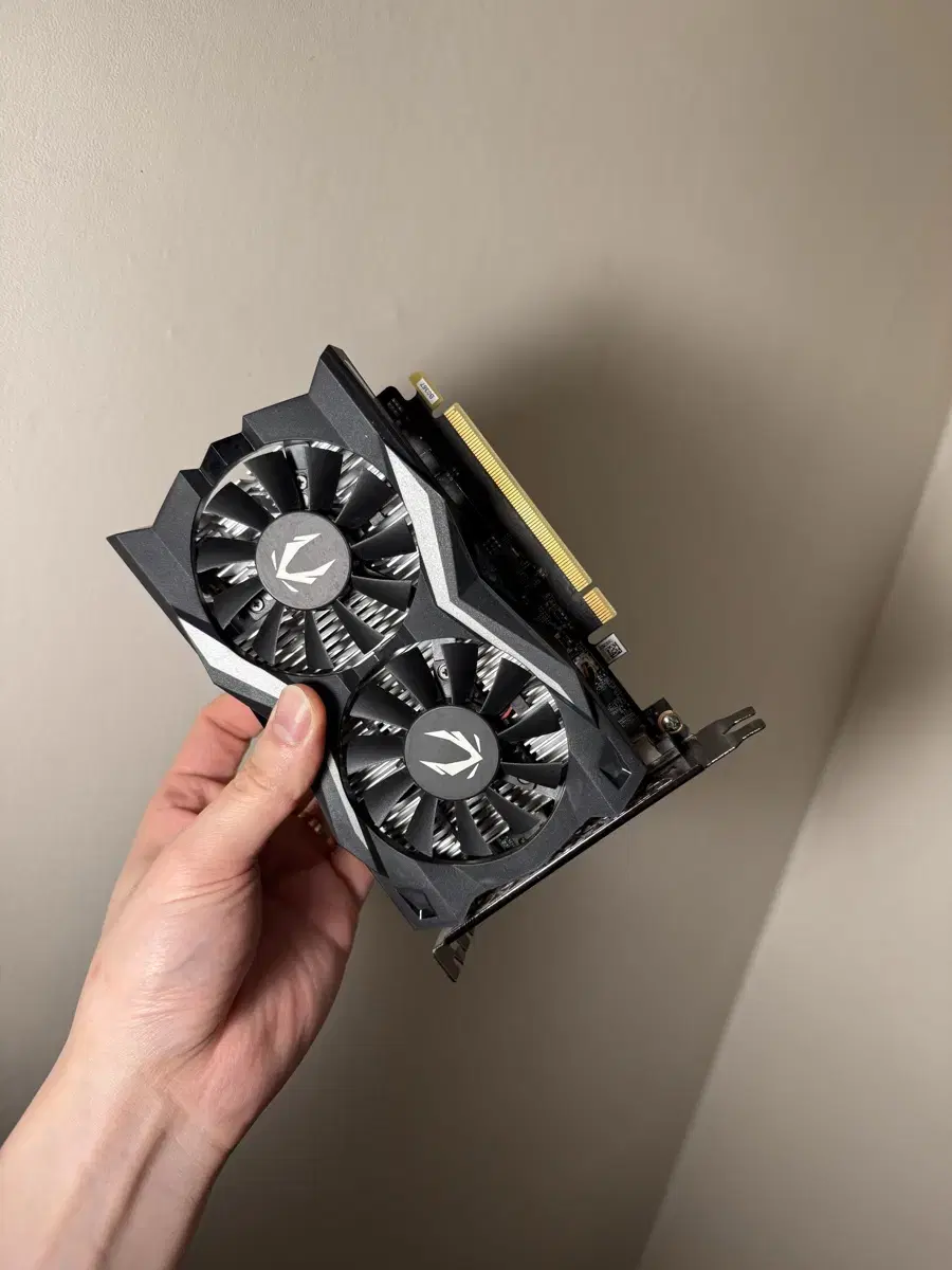 GTX1650 super 4gb 128bit 조탁 입니다!