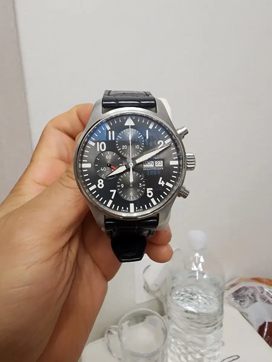 IWC377719 파일럿 크로노 모델 팜니다