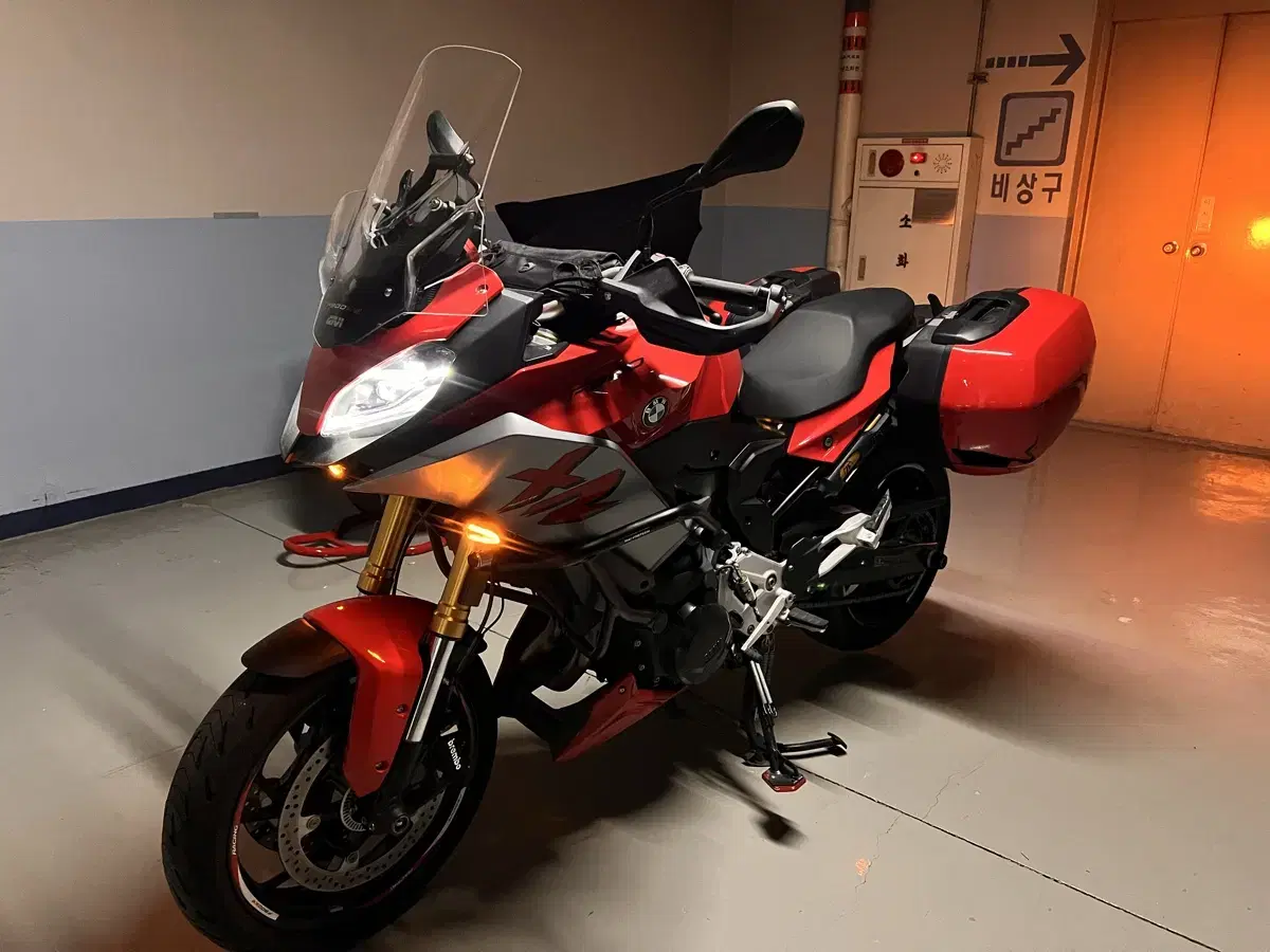 미친할인 BMW F900XR 21년식 짧은키로수