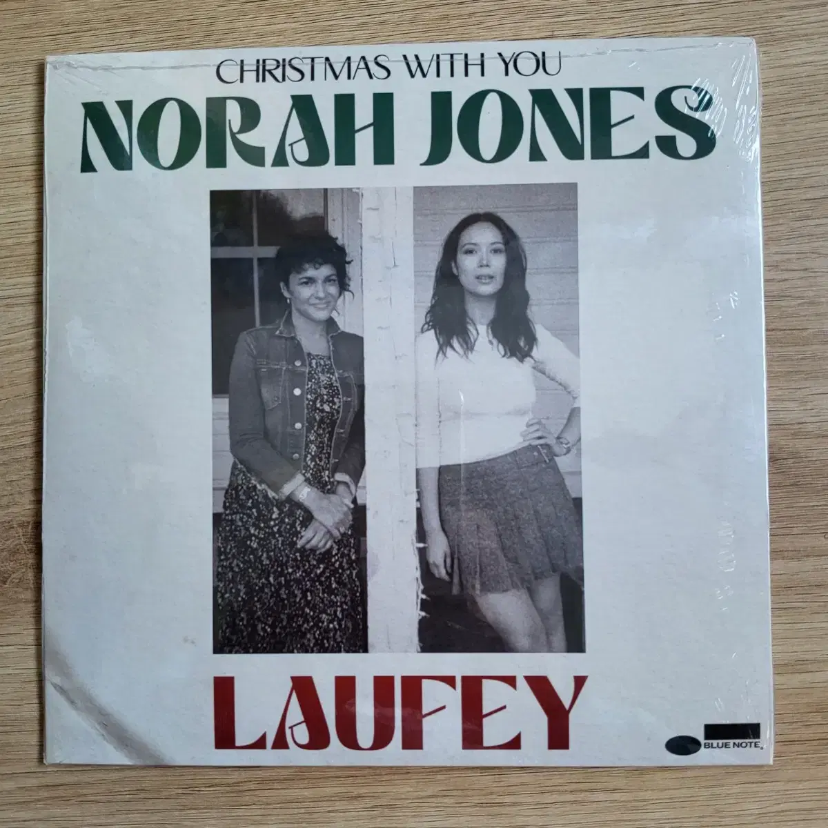 Norah Jones, Laufey - Christmas with you