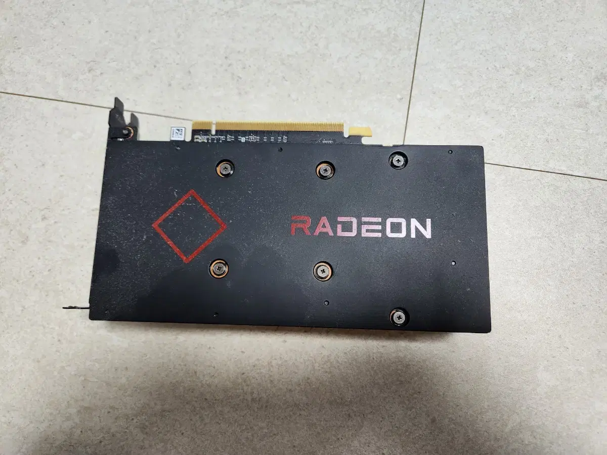 rx6600xt 그래픽카드 팝니다