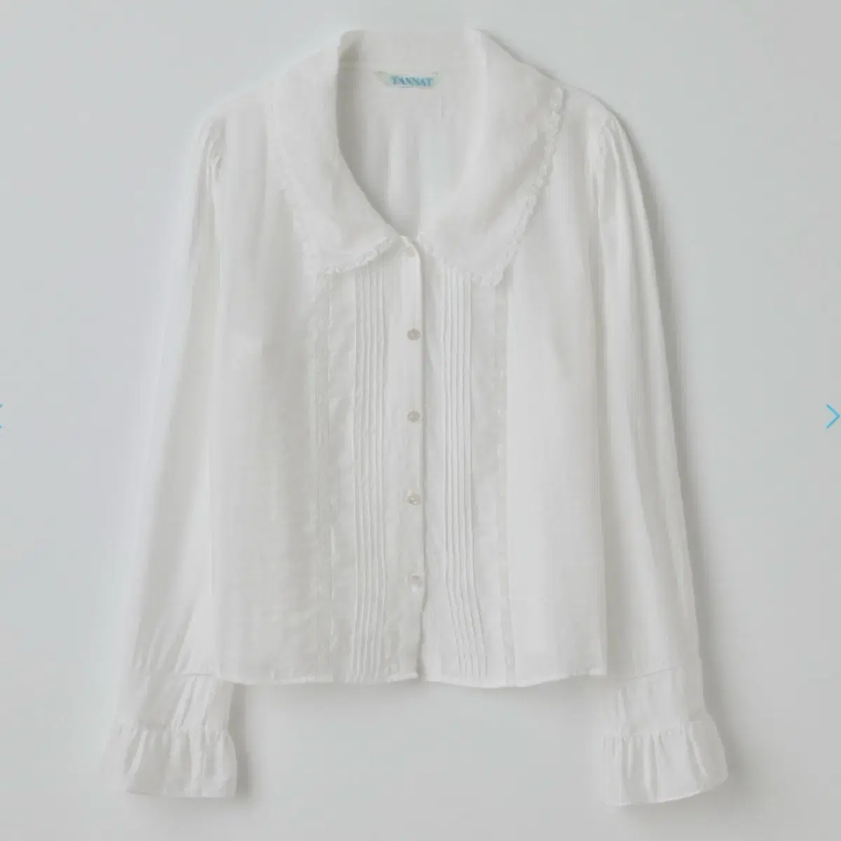 타낫 T/T Fin lace collar blouse