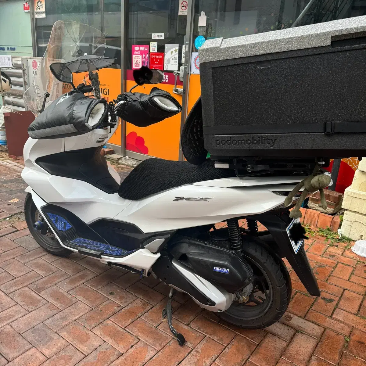 pcx125 ABS 22년식 17743km (대차환영)