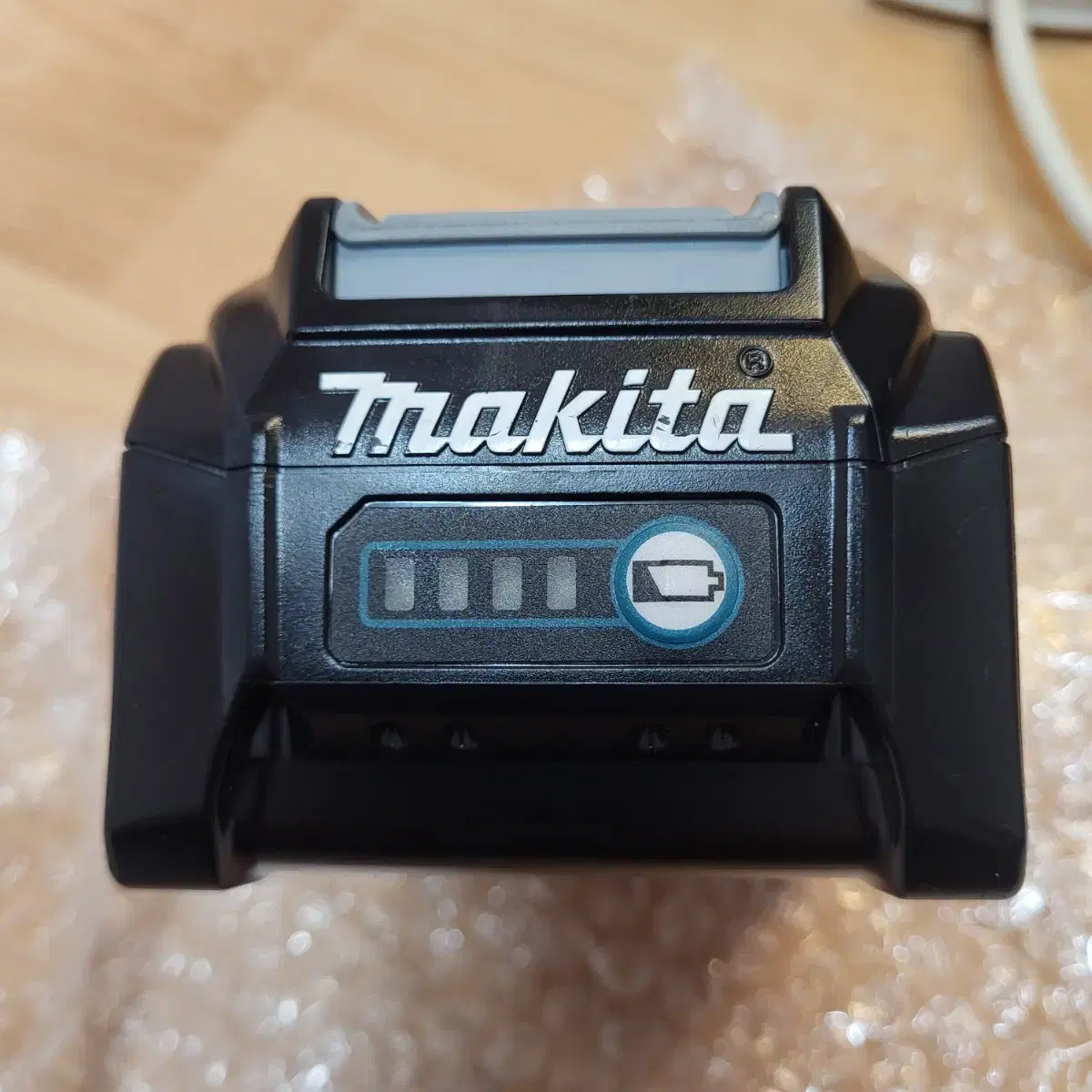 마끼다 정품 배터리  40V 4.0Ah  makita BL4040 관련