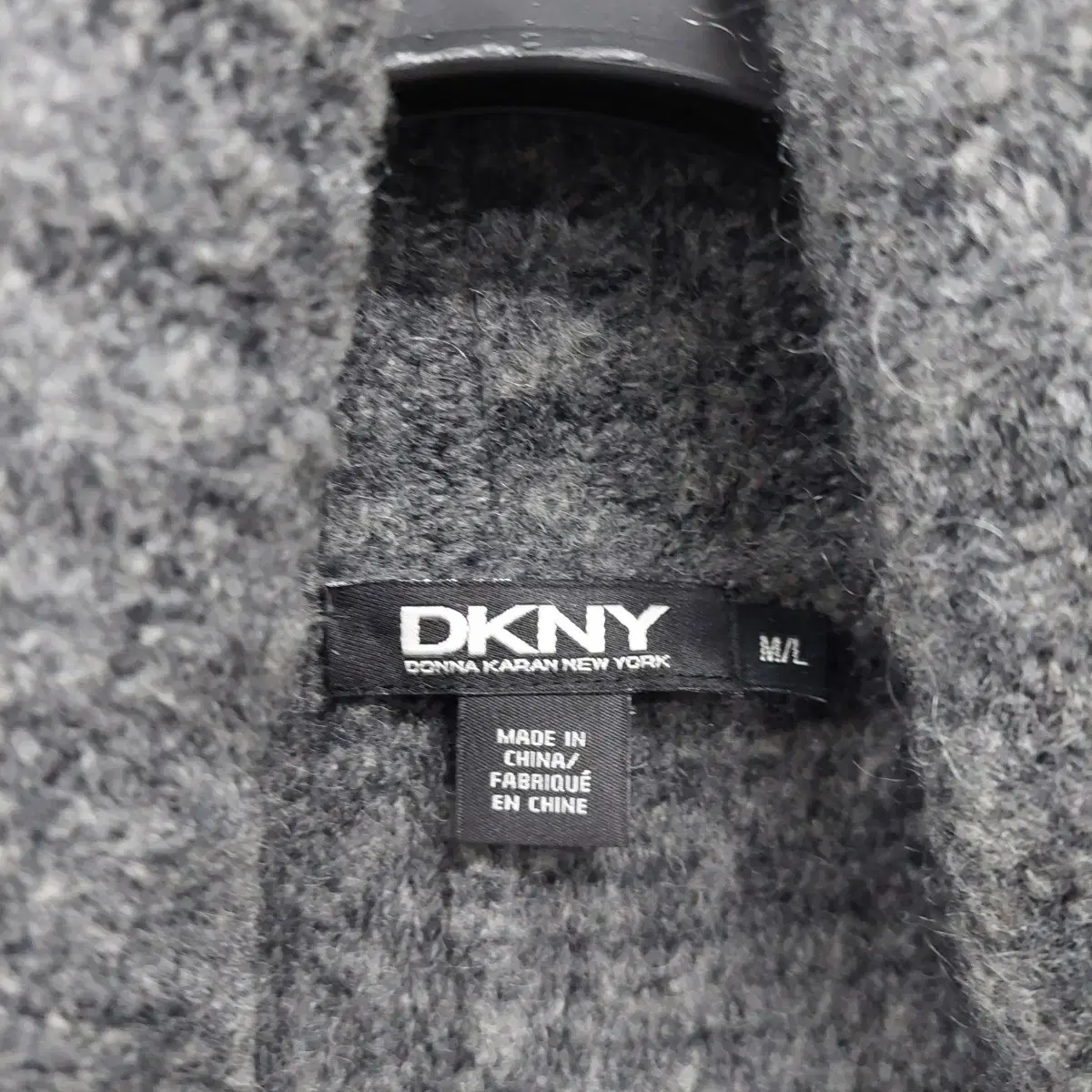 DKNY 메리노울 니트가디건