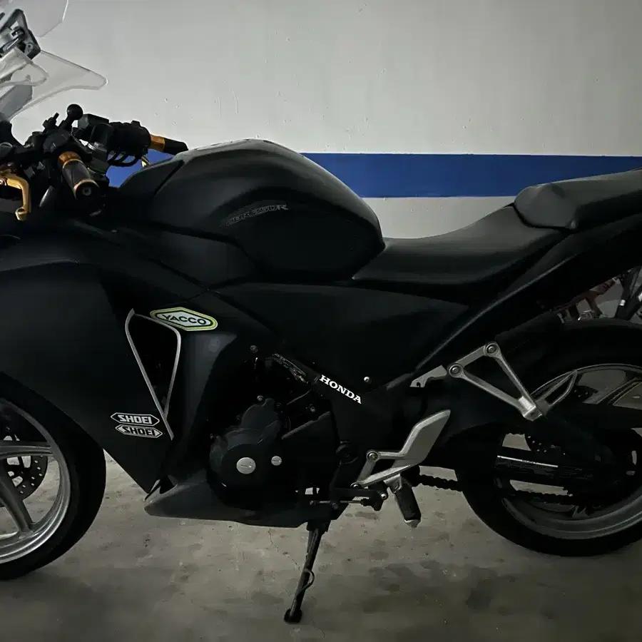 CBR250R