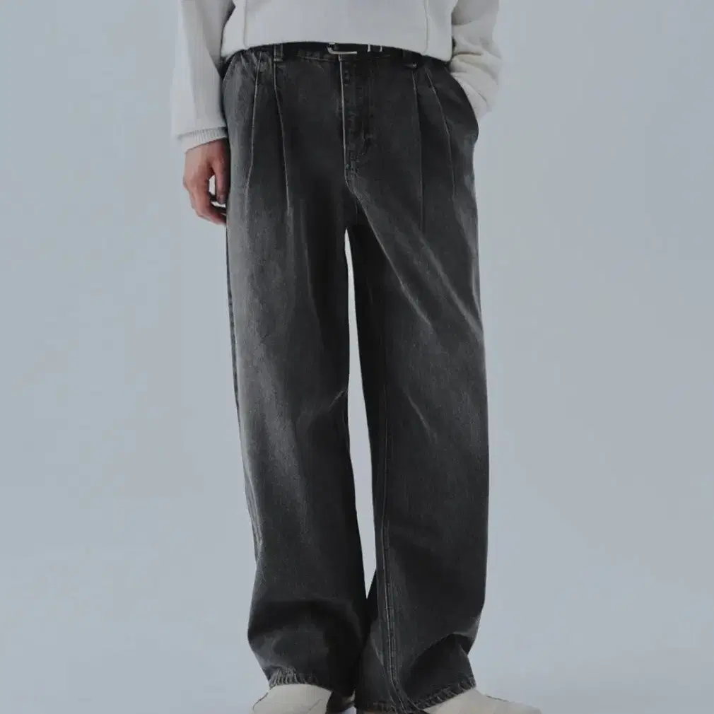 포트너스 Two Tuck Wide Washed Jeans Ash Grey