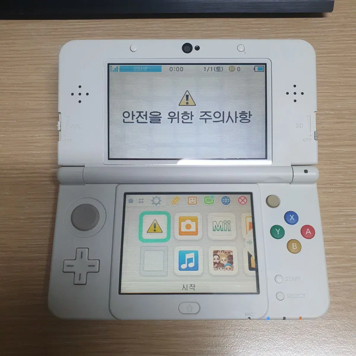 뉴작다수 화이트 new 3ds 디즈니 에디션 a급