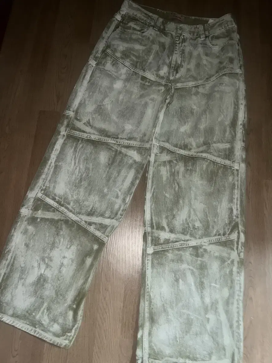 애드오프 INK RUBBED DENIM PANTS KHAKI 잉크팬츠