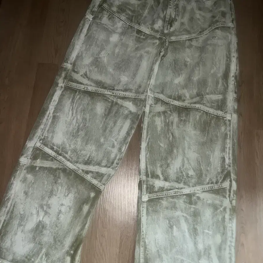 애드오프 INK RUBBED DENIM PANTS KHAKI 잉크팬츠