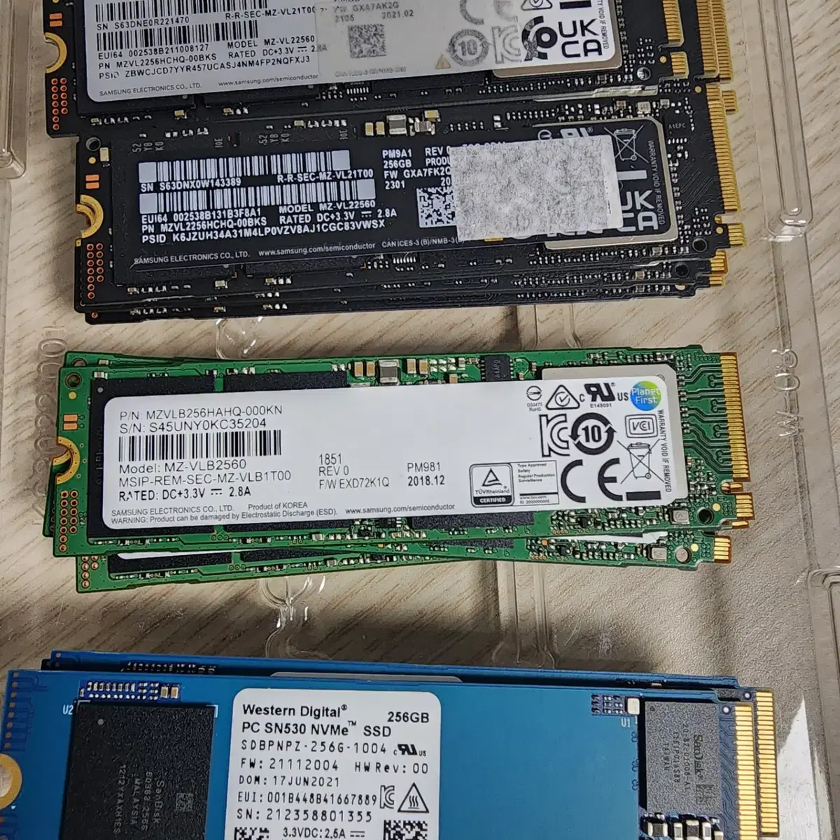 삼성 PM9a1, 961 SSD 256GB 외.. /원10, 문서