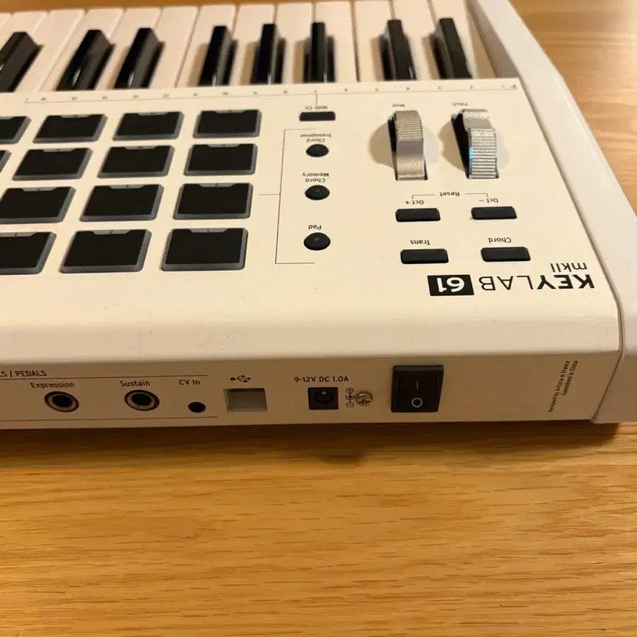 아투리아키랩 Arturia keylab  61 mk2 화이트