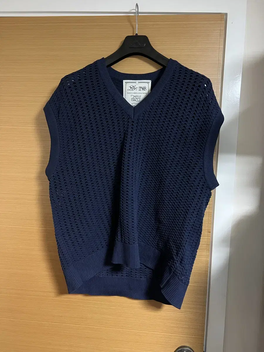 [48] Wooyoung Mi 22SS Navy Knit Vest