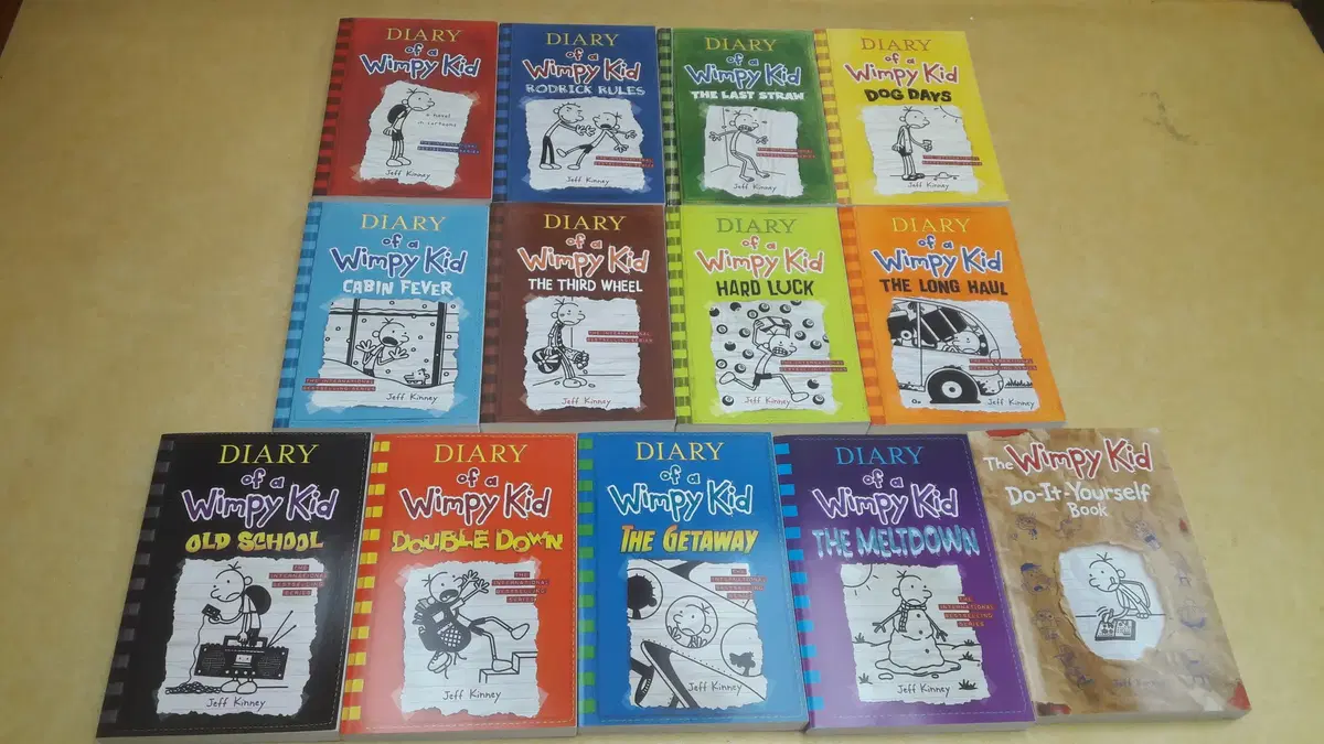 Diary of a Wimpy kid Box of Books