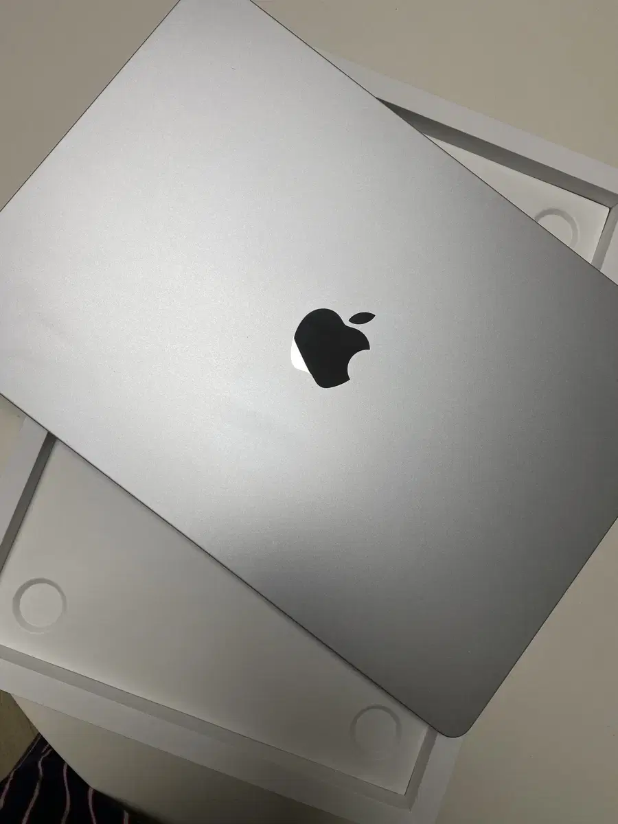 Apple 맥북 에어 15 M2 8GB 256GB 실버 MQKR3KH/A