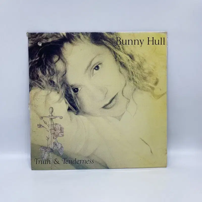 BUNNY HULL  LP / AA3675