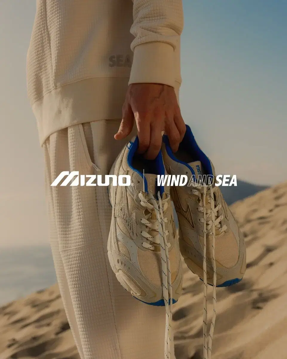 미즈노 MIZUNO MXR 'WIND AND SEA' 260사이즈 새제품