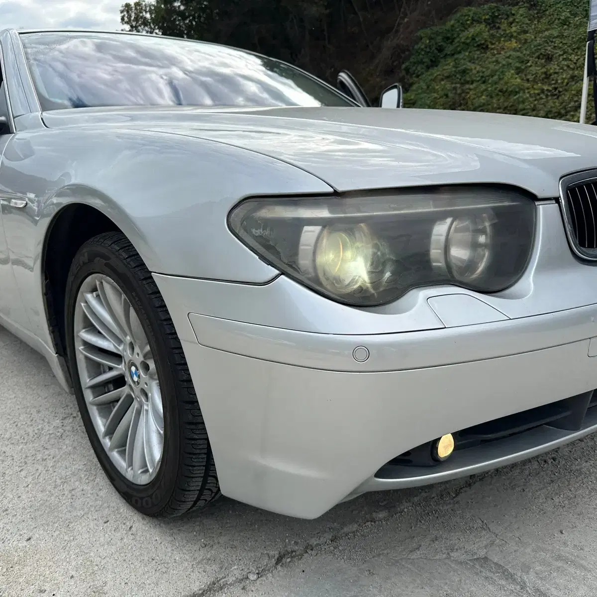 BMW 745i E65 2002년 M59824 분해 판매합니다