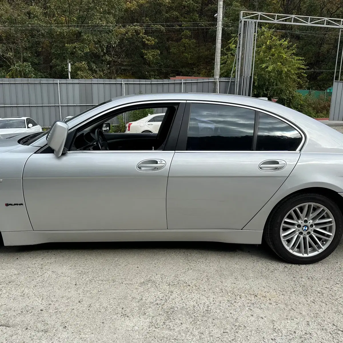 BMW 745i E65 2002년 M59824 분해 판매합니다