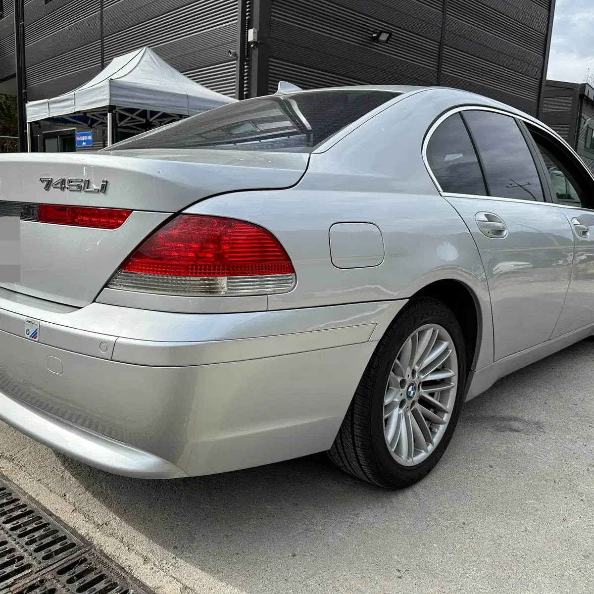 BMW 745i E65 2002년 M59824 분해 판매합니다