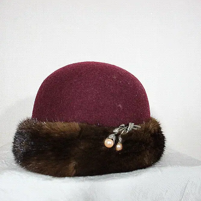 woman mink cap