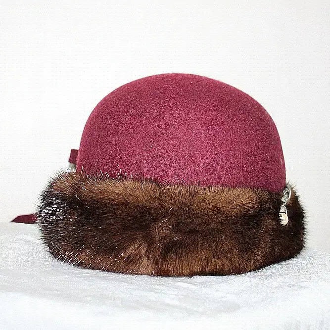 woman mink cap