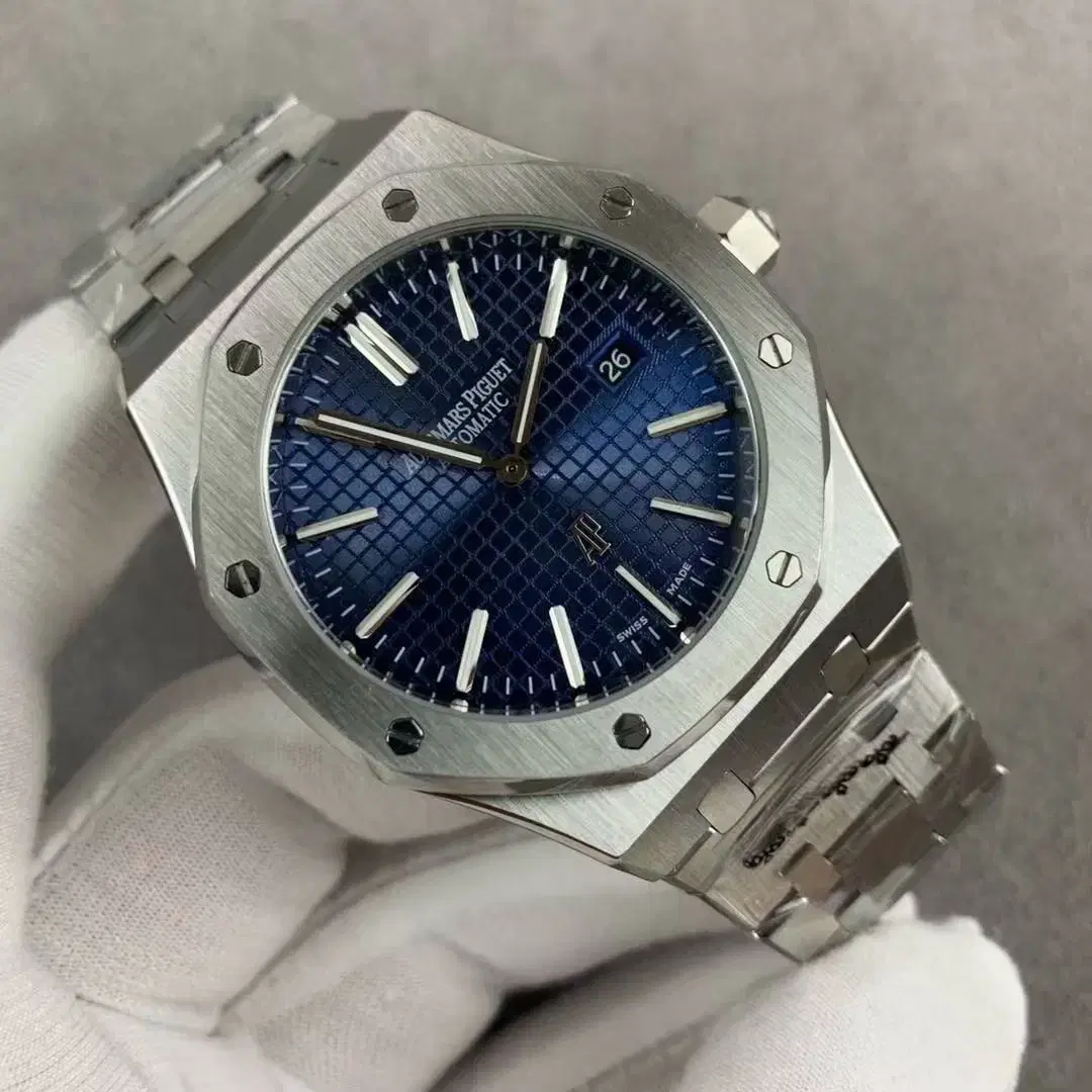 Audemars Piguet로얄 오크 오프쇼어 남성 시계