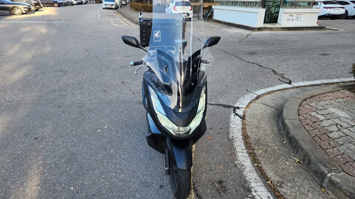 22년식 혼다 pcx125 abs tcs 배달세팅 싸게팝니다