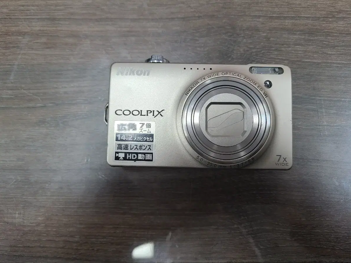 니콘 쿨픽스 coolpix s6000 디카 판매합니다.