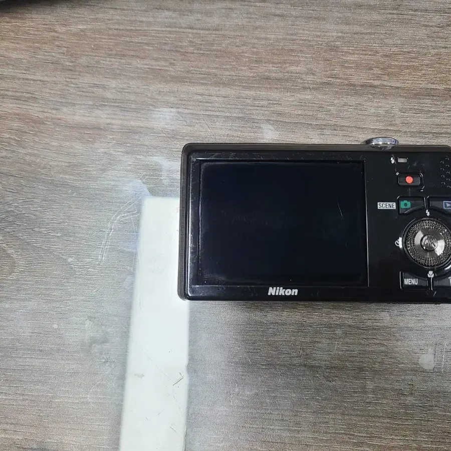 니콘 쿨픽스 coolpix s6000 디카 판매합니다.