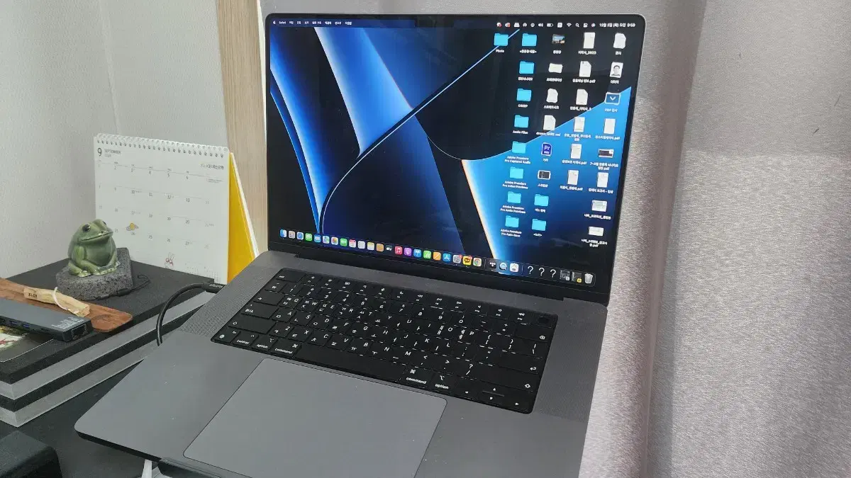 M1 맥북 프로 max CTO 16인치 스페이스그레이 64gb 2TB