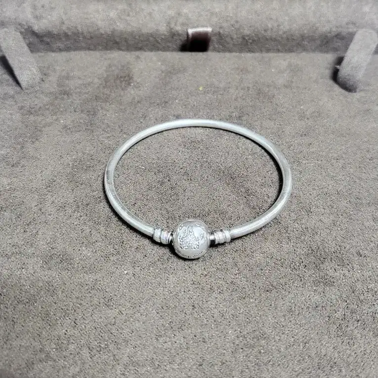 Pandora disney bangle 판도라 디즈니 뱅글 17 cm