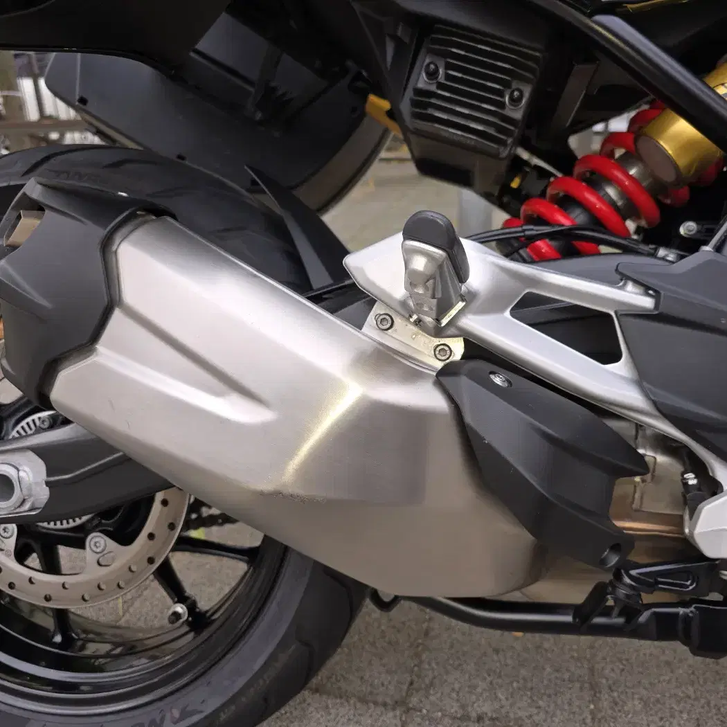 bmw f900xr 23년식