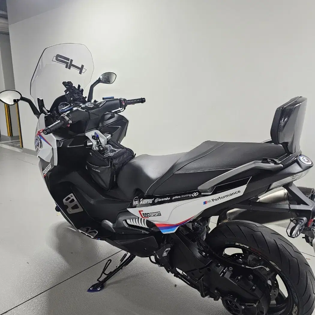 BMW c650s 짧은 키로수 저렴하게 판매합니다.