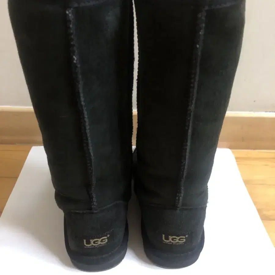 UGG 어그 220블랙 롱털부츠