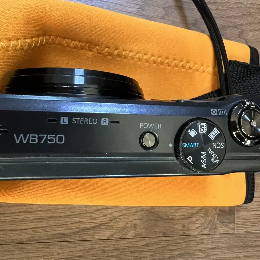 삼성 하이엔드 디카 WB-750