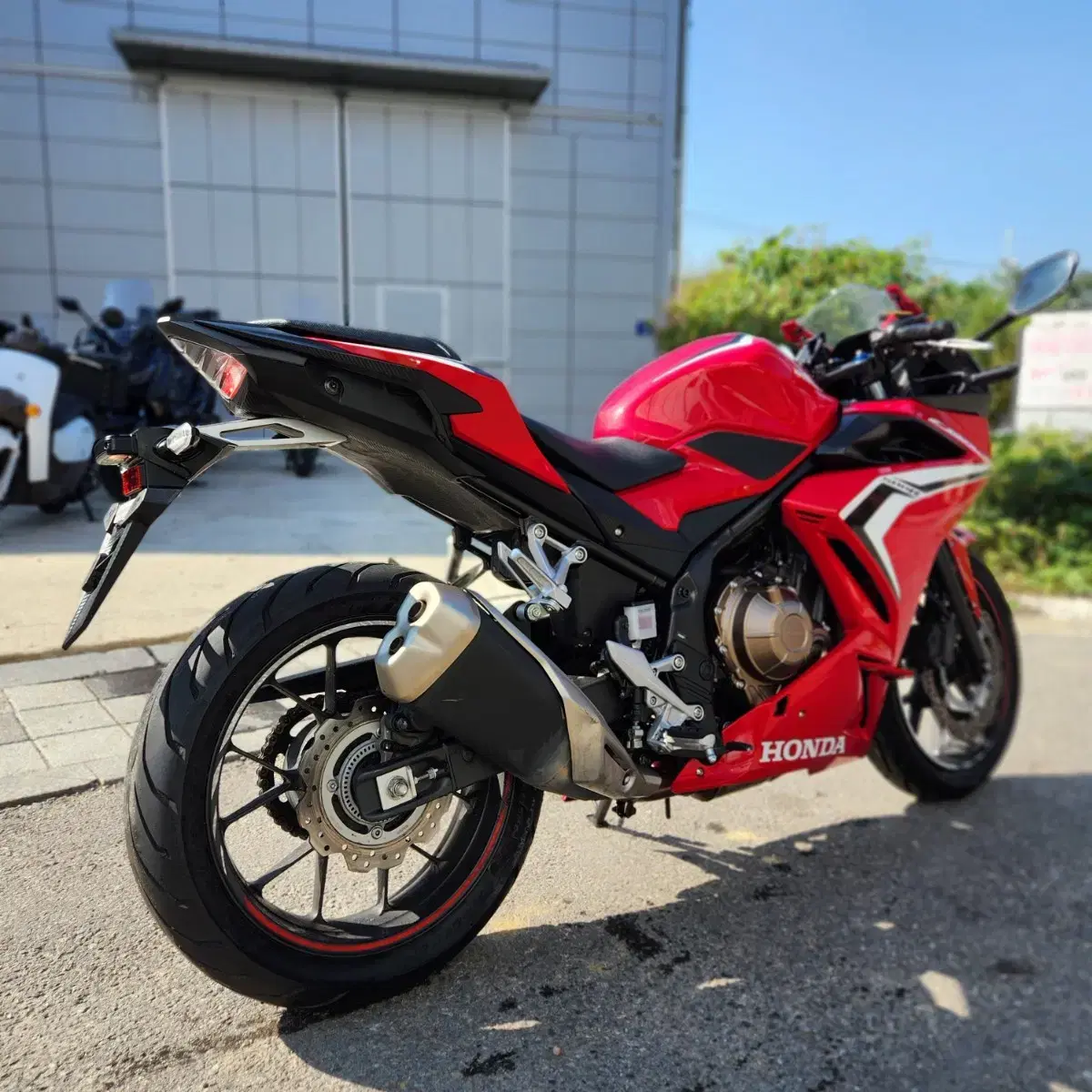 연말특가/cbr500r 21년식 1만8천키로 깔끔한외관,깔금한셋팅