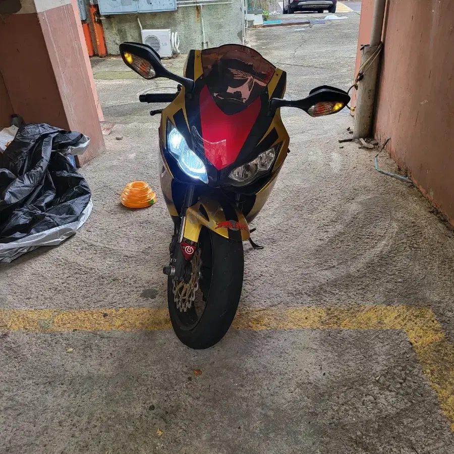 08년식 cbr1000rr