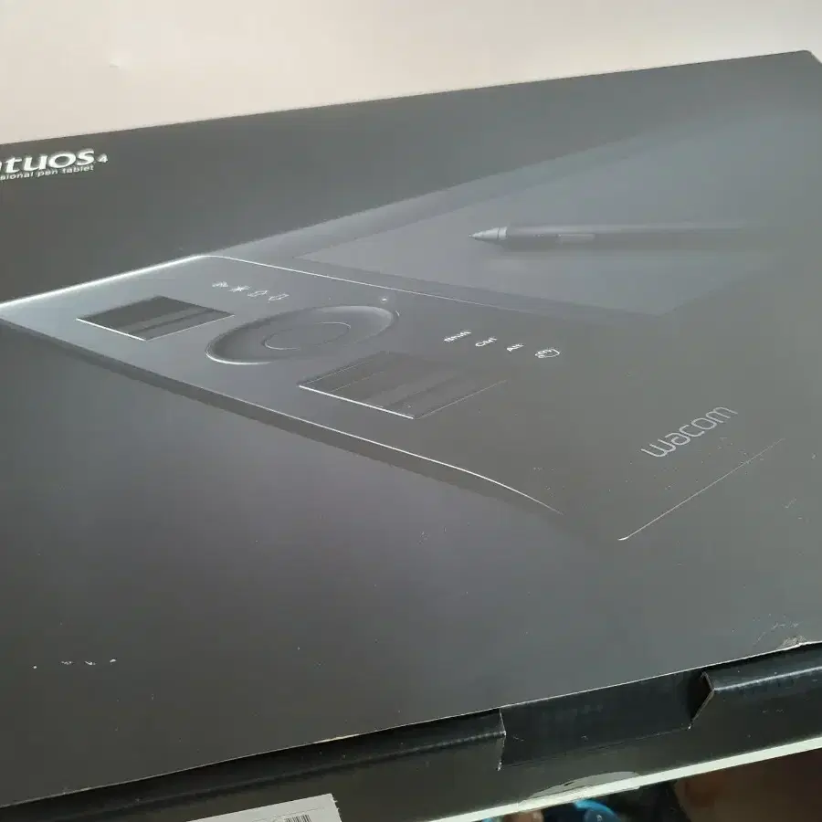 Wacom Intuos4 PTK640 / 와콤 인튜어스4 태블릿 펜마우스