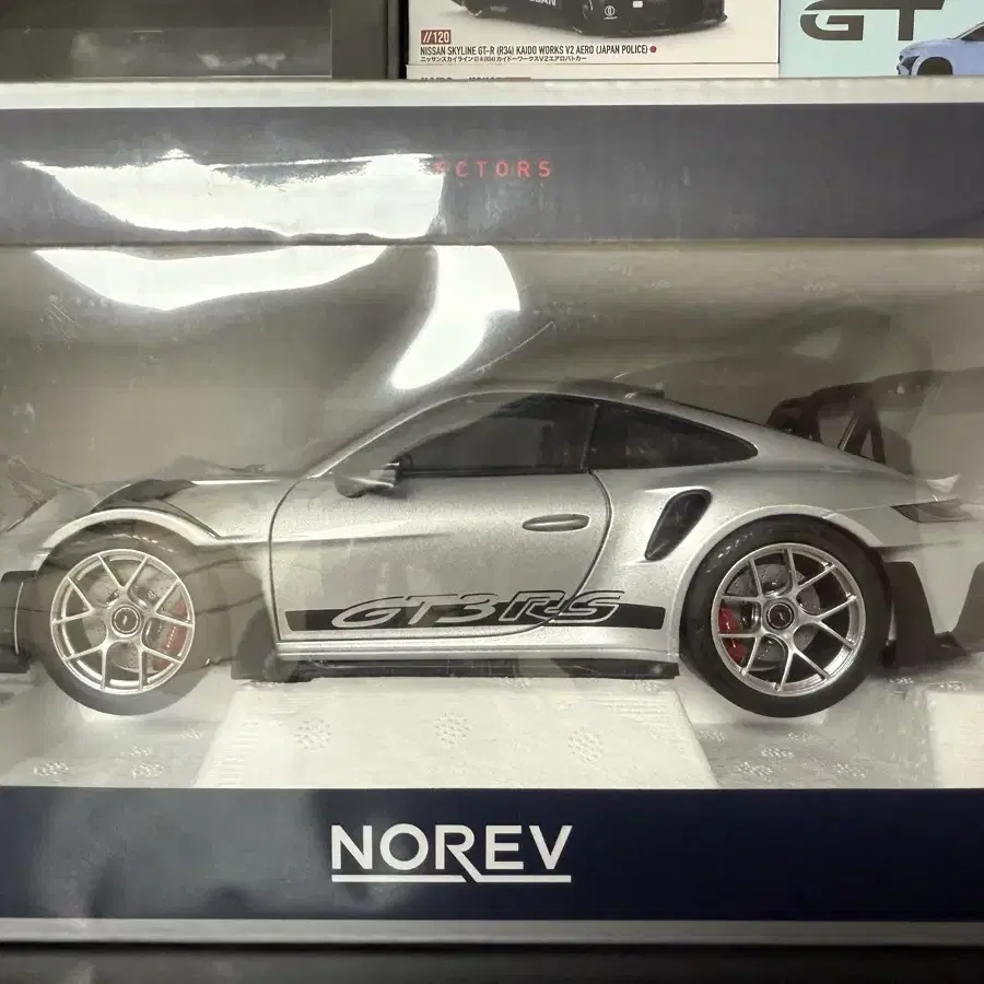 1:18 노레브 포르쉐 911 GT3 RS 판매합니다