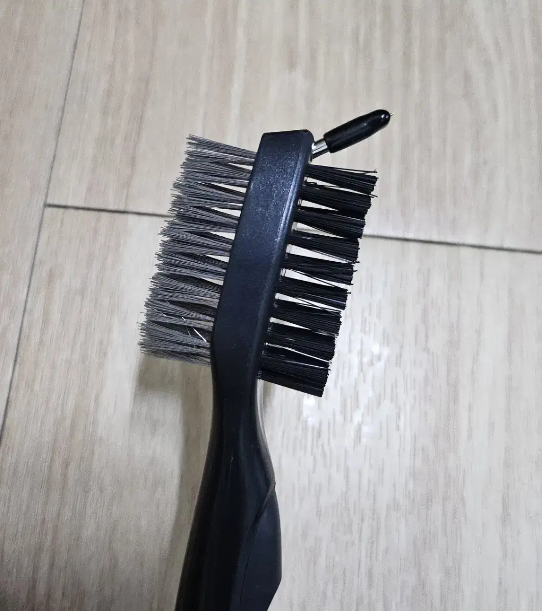 Golf Club Iron Cleaning Brush