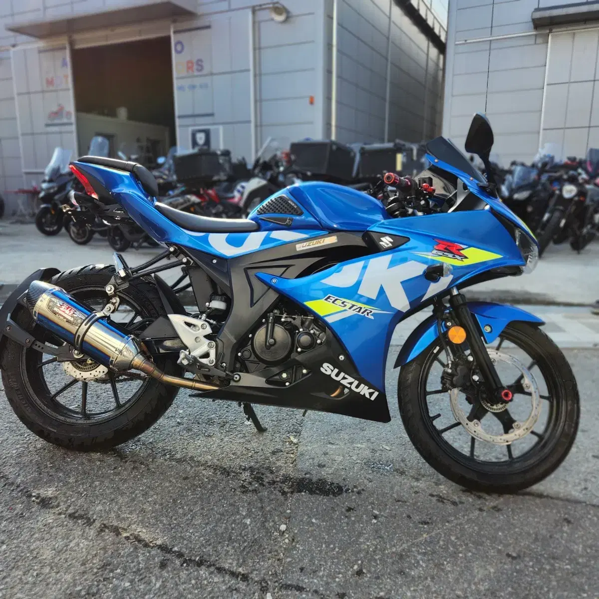 연말특가/gsxr125 19년형 2만키로 요시무라풀배기,깔끔한외관