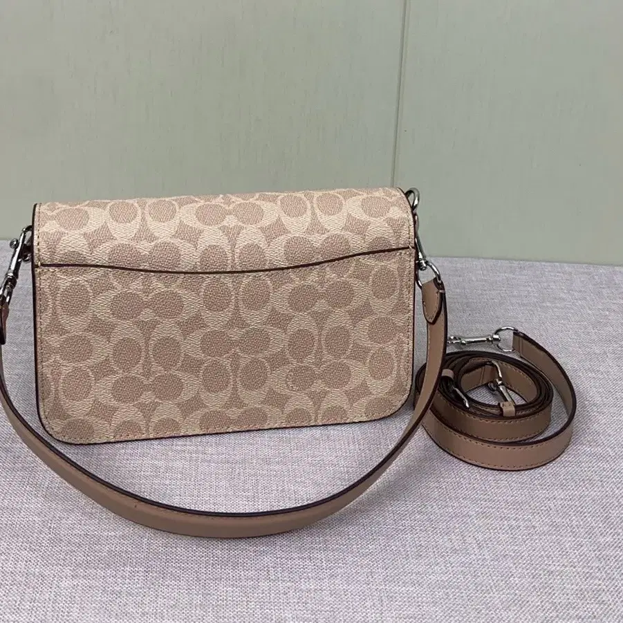 코치 COACH CX798 12월 신상 Brynn  숄더크로스백