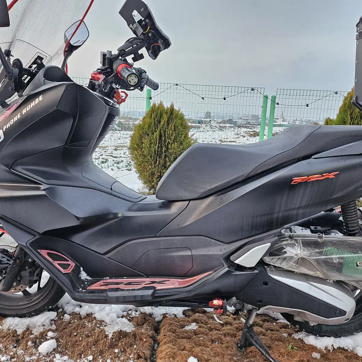 PCX125cc (준튜닝)22년식 배달셋팅오토바이 무사고차량 판매합니다