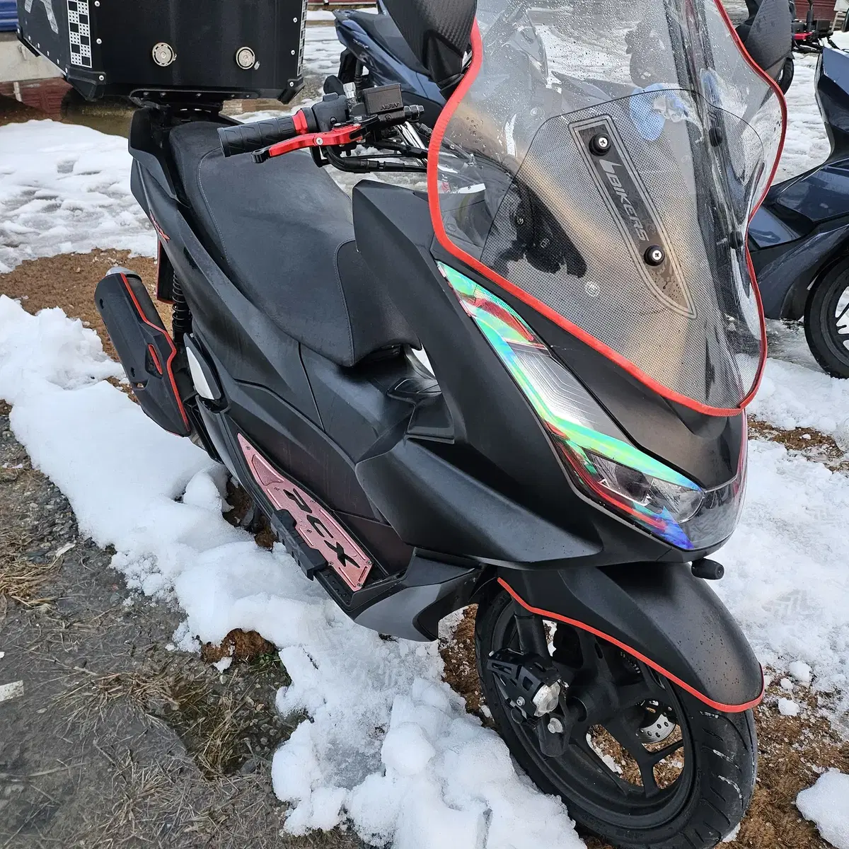 PCX125cc (준튜닝)22년식 배달셋팅오토바이 무사고차량 판매합니다